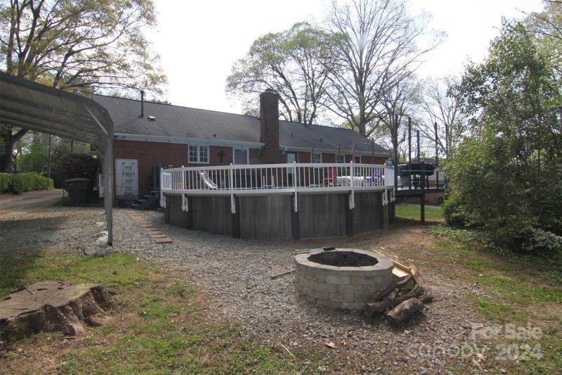 Property image 4 at 1215 Queensgate Street, Gastonia, NC 28054