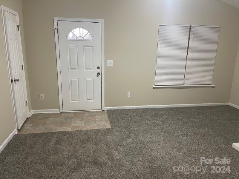 Property image 5 at 107 High Winds Lane, Charlotte, NC 28208