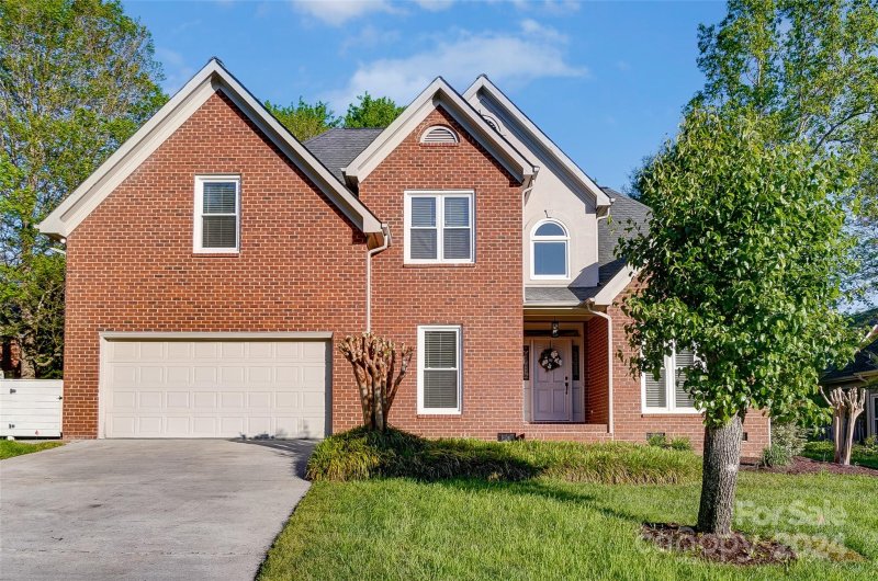 Property image 2 at 657 Portpatrick Place, Fort Mill, SC 29708