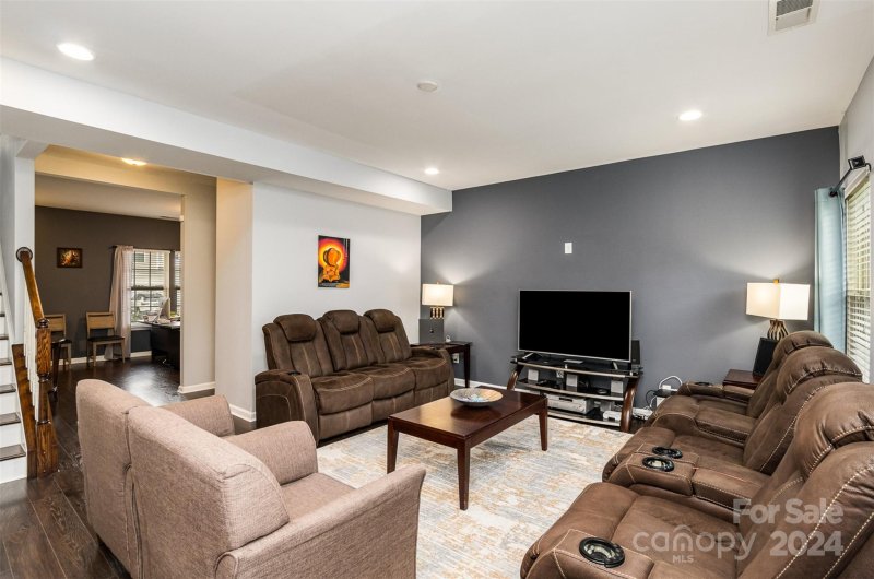 Property image 4 at 1304 Farm Branch Drive, Concord, NC 28027