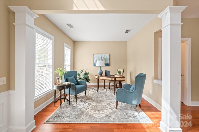 Property image 4 at 4935 King Arthur Drive, Charlotte, NC 28277