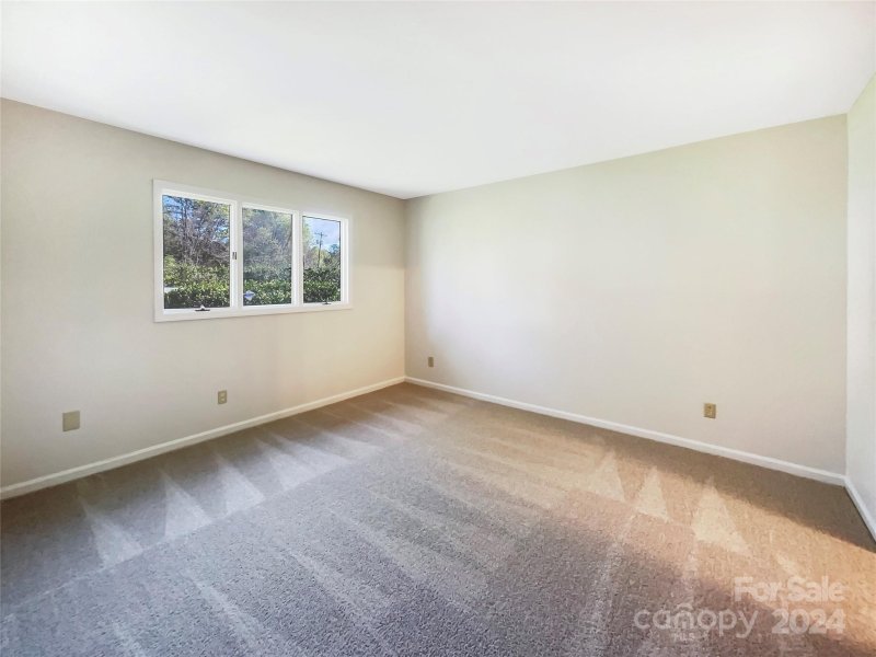 Property image 5 of 1839 J Julian Lane in Northampton, Charlotte, NC 28208