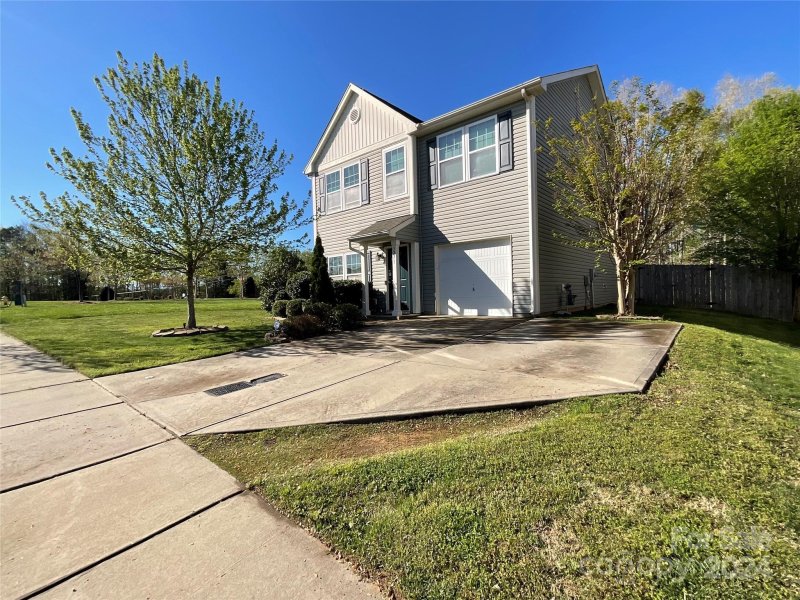 Property image 2 at 3271 Brickwood Circle, Midland, NC 28107