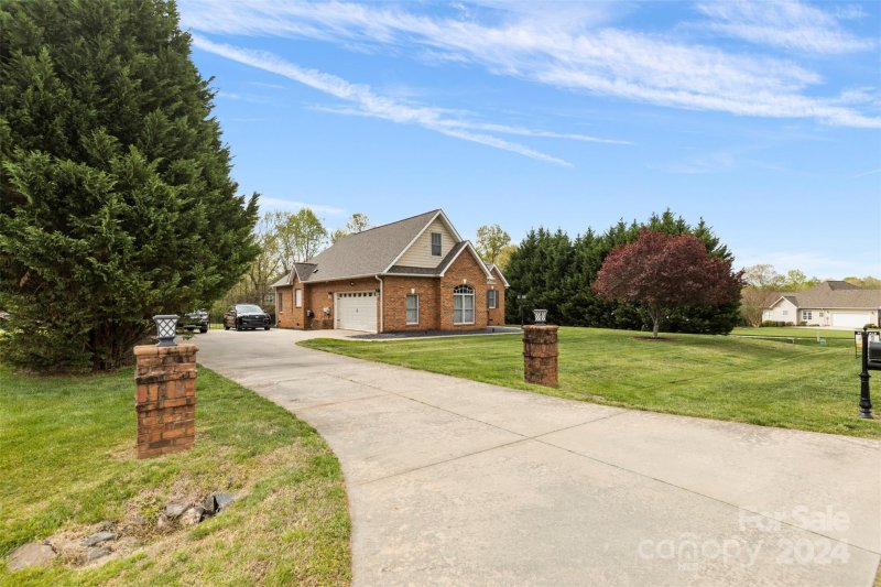 Property image 2 at 171 Donsdale Drive, Statesville, NC 28625