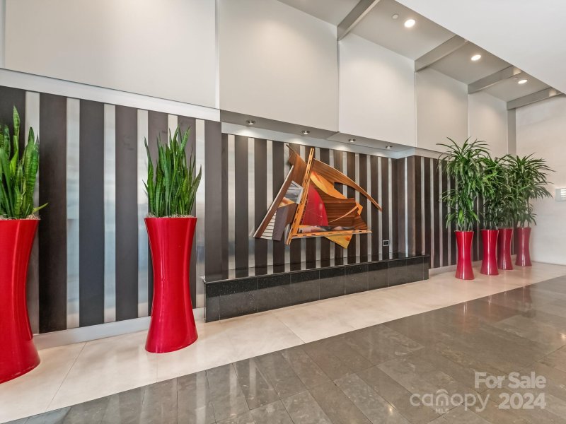 Property image 3 at 333 W Trade Street, Charlotte, NC 28202