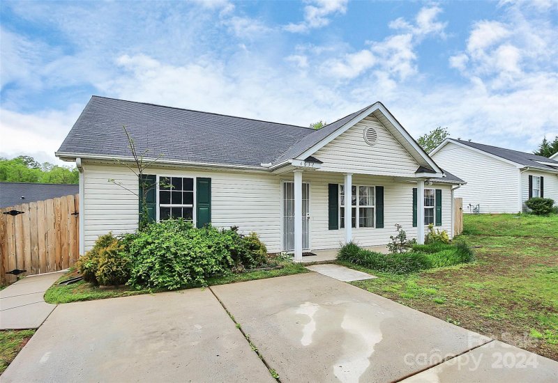 4632 Palm Breeze Lane