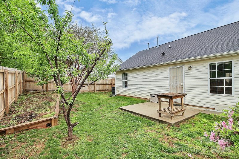 Property image 4 at 4632 Palm Breeze Lane, Charlotte, NC 28208