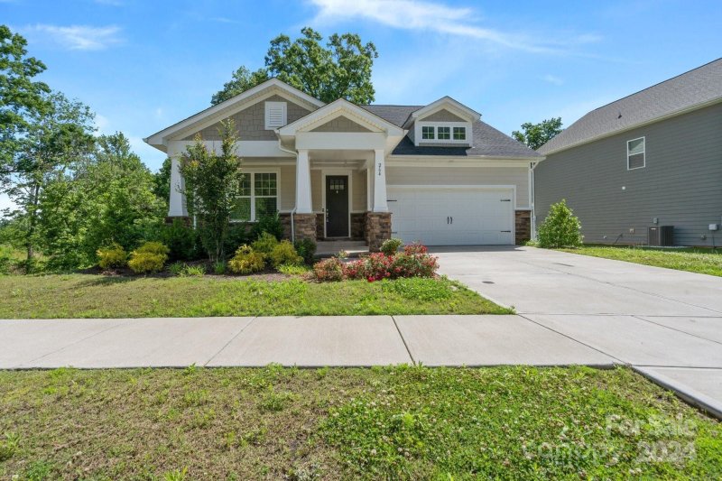 264 Cramerton Mills Parkway