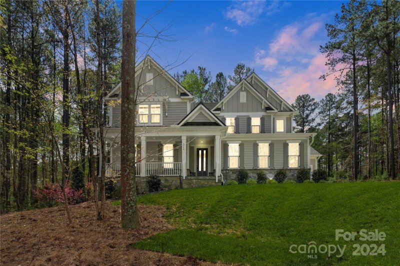 Property image 2 at 6316 Harbor Oaks Drive, Denver, NC 28037