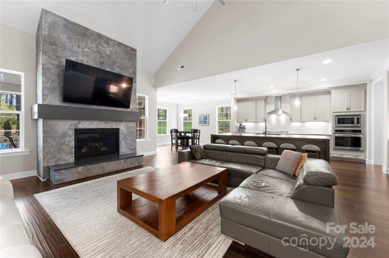 Property image 3 at 6316 Harbor Oaks Drive, Denver, NC 28037