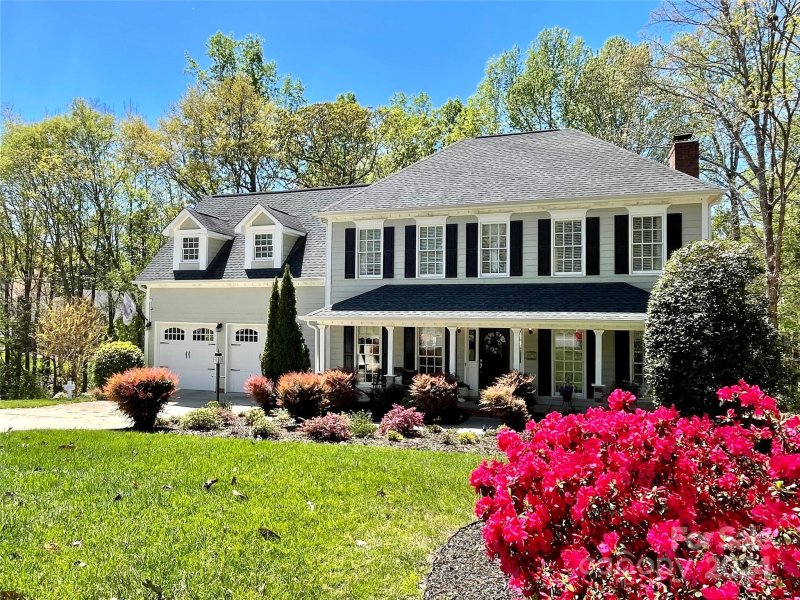 3076 Drayton Hall Way