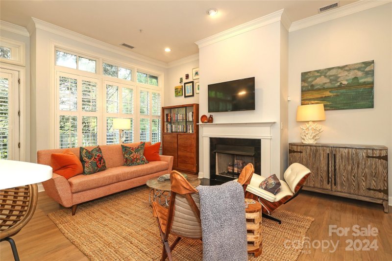 Property image 5 at 220 Wendover Heights Circle, Charlotte, NC 28211