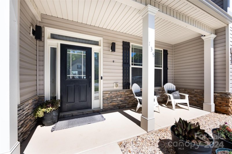 Property image 2 at 138 Cole Drive, Mooresville, NC 28115