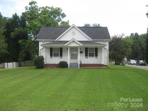 Property image 2 at 906 Catawba Street, Belmont, NC 28012
