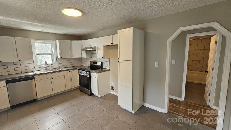 Property image 4 at 906 Catawba Street, Belmont, NC 28012