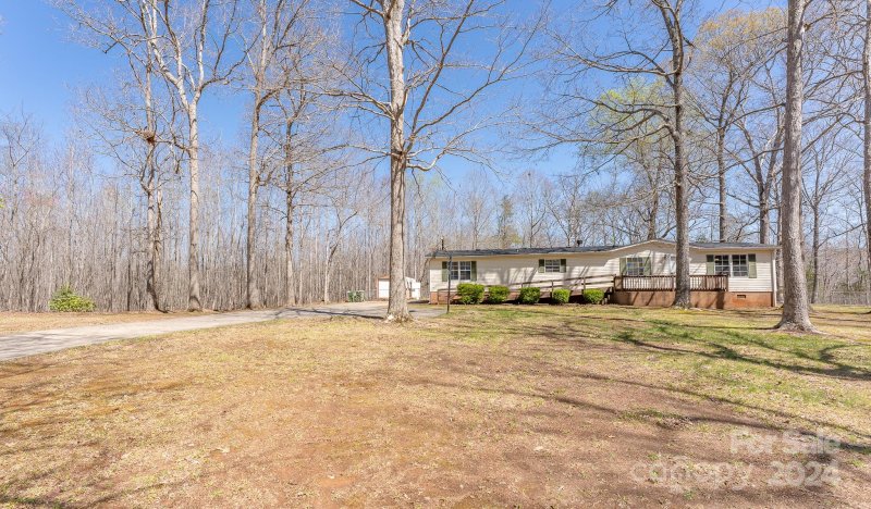 Property image 2 at 448 Walker Drive, Lincolnton, NC 28092