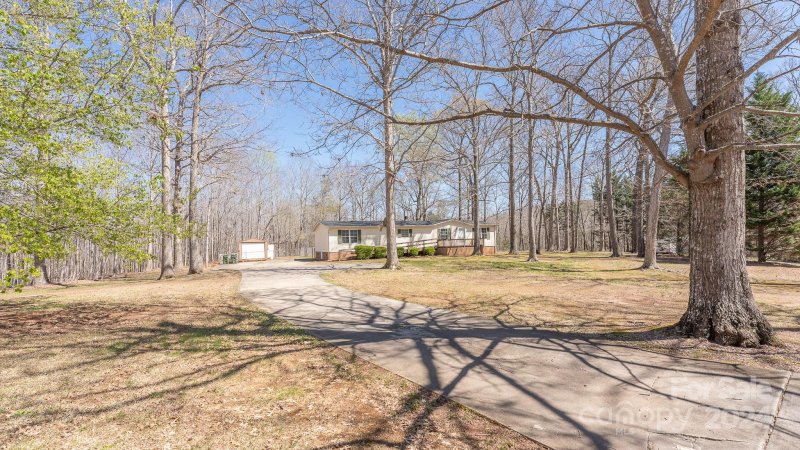 Property image 3 at 448 Walker Drive, Lincolnton, NC 28092