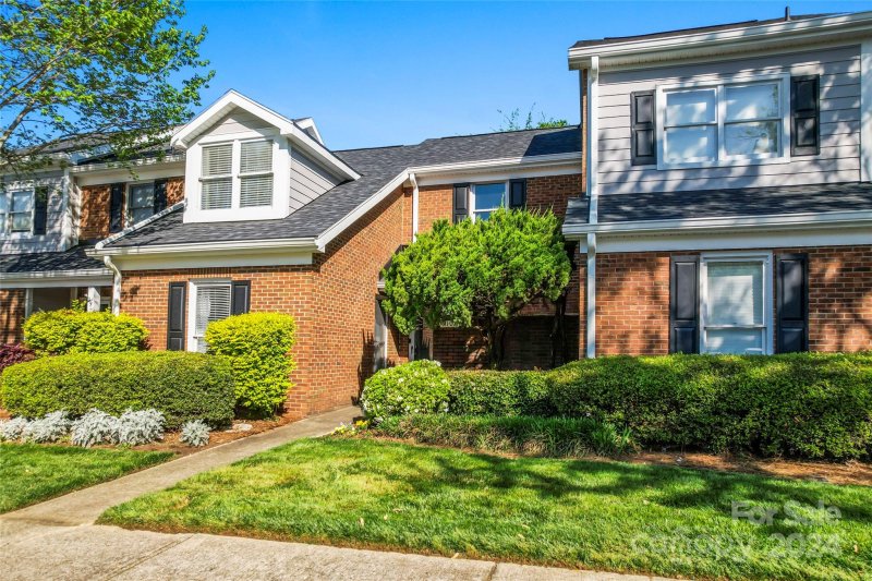 Property image 2 at 9107 Kings Canyon Drive, Charlotte, NC 28210