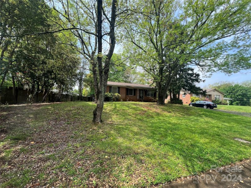 Property image 3 at 3814 Topsfield Road, Charlotte, NC 28211