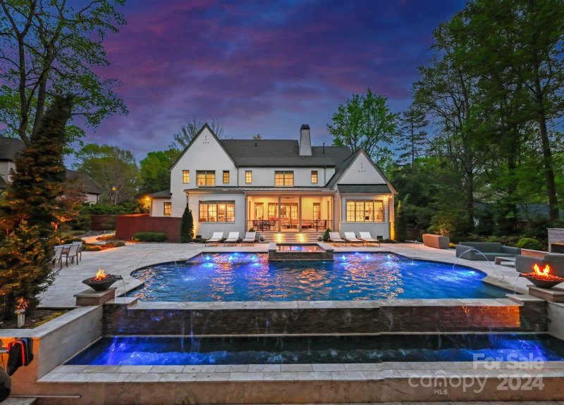 Property image 3 at 428 Jefferson Drive, Charlotte, NC 28270