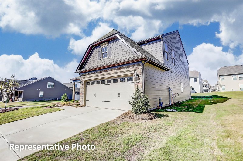 Property image 2 at 112 S Dunlavin Way, Mooresville, NC 28115