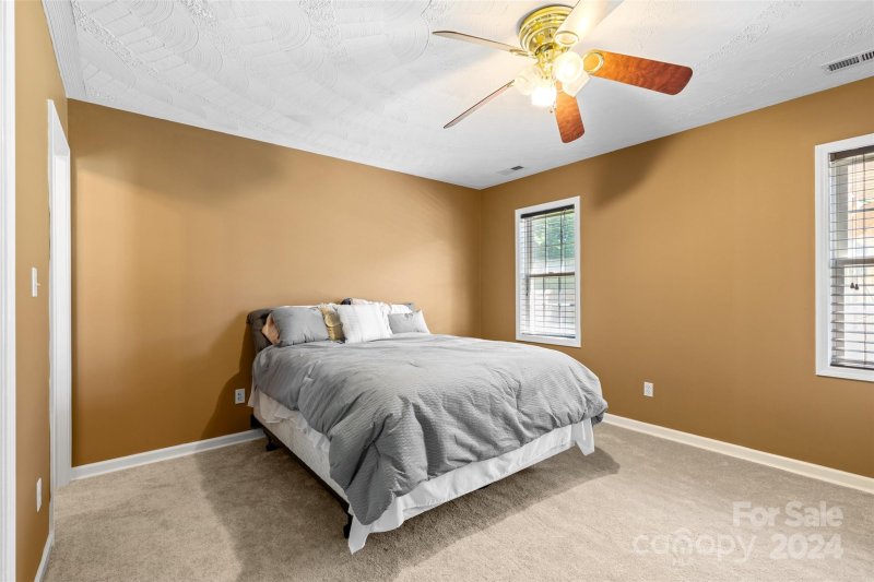 Property image 4 at 5066 Grain Court, Conover, NC 28613