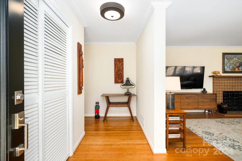 Property image 5 at 24 Maplewood Road, Asheville, NC 28804