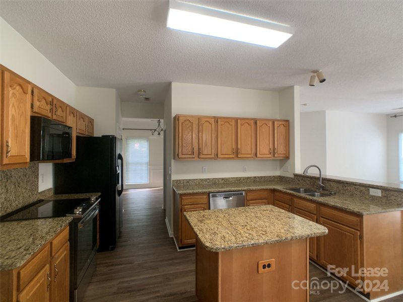 Property image 5 at 19902 Catamaran Court, Cornelius, NC 28031