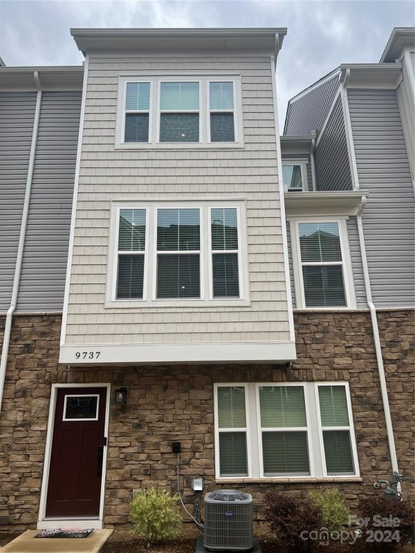 Property image 2 at 9737 Oaklawn Boulevard, Huntersville, NC 28078