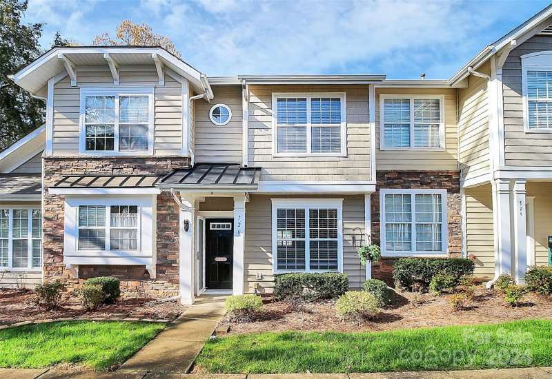 726 Cherryfield Place