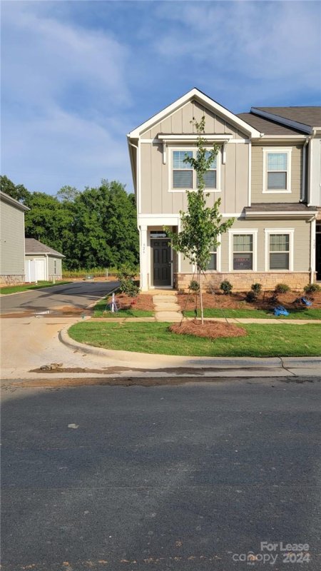 Property image 3 at 926 Sagecroft Lane, Indian Trail, NC 28079