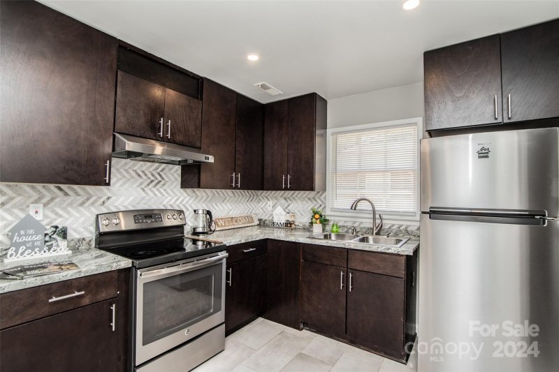 Property image 3 at 3625 Bardot Drive, Charlotte, NC 28216