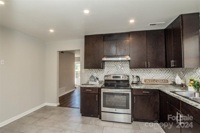 Property image 4 at 3625 Bardot Drive, Charlotte, NC 28216