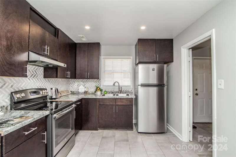 Property image 5 at 3625 Bardot Drive, Charlotte, NC 28216