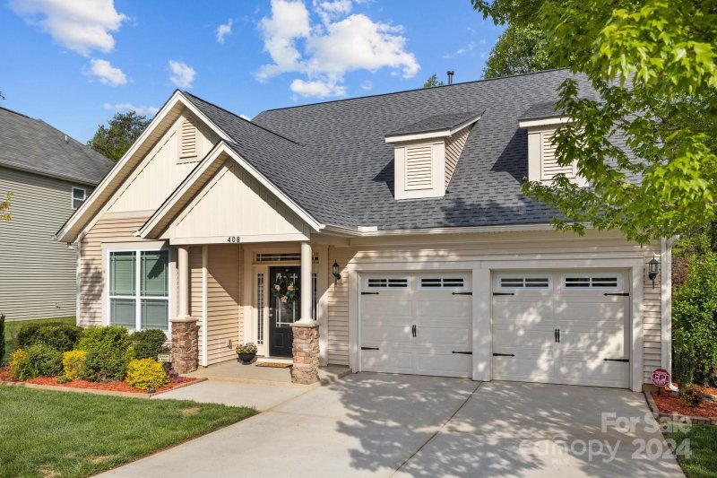 Property image 2 at 408 Planters Way, Mount Holly, NC 28120