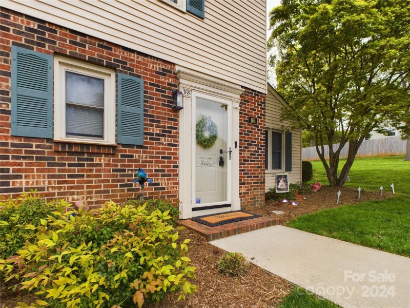 Property image 2 at 1330 5th Street, Hickory, NC 28601