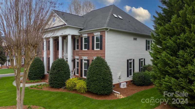 Property image 3 at 16420 Segars Lane, Huntersville, NC 28078