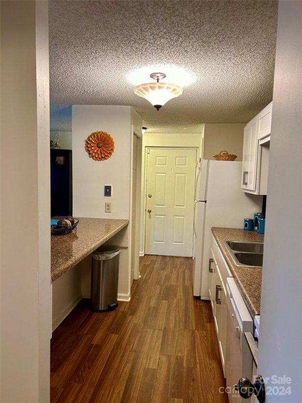 Property image 4 at 9541 Shannon Green Drive, Charlotte, NC 28213