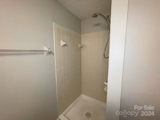 Property image 4 at 1649 Arlyn Circle, Charlotte, NC 28213