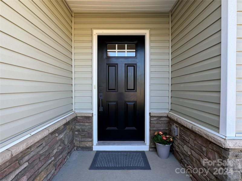 Property image 2 at 5032 Macvittie Lane, Charlotte, NC 28214