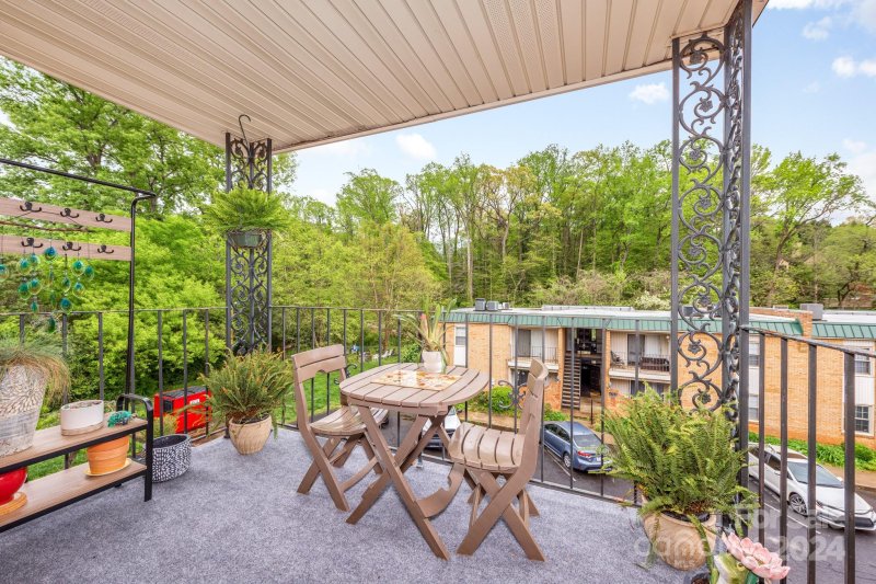 Property image 4 at 4739 Hedgemore Drive, Charlotte, NC 28209