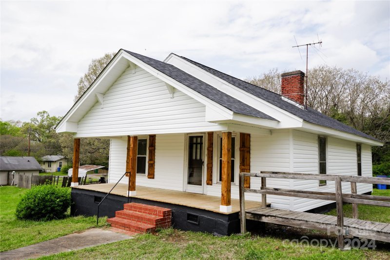 Property image 2 at 1083 Gibson Street, Albemarle, NC 28001