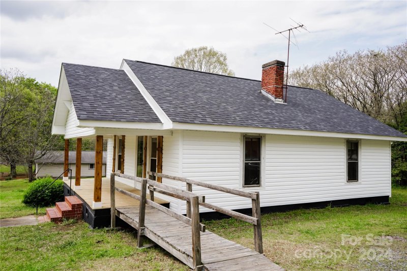 Property image 5 at 1083 Gibson Street, Albemarle, NC 28001