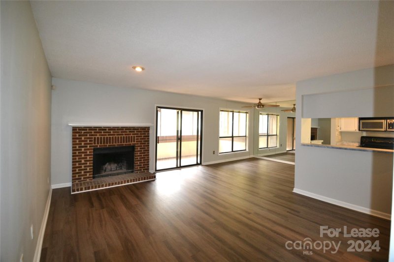 Property image 4 at 7124 Winery Lane, Charlotte, NC 28227