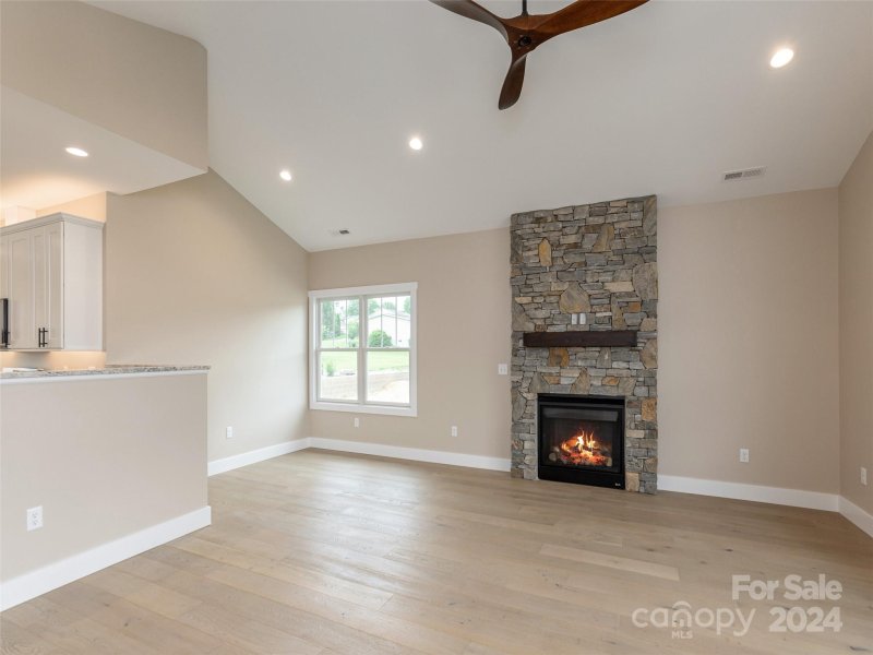 Property image 5 at 70 Olde Oak Way, Hendersonville, NC 28792