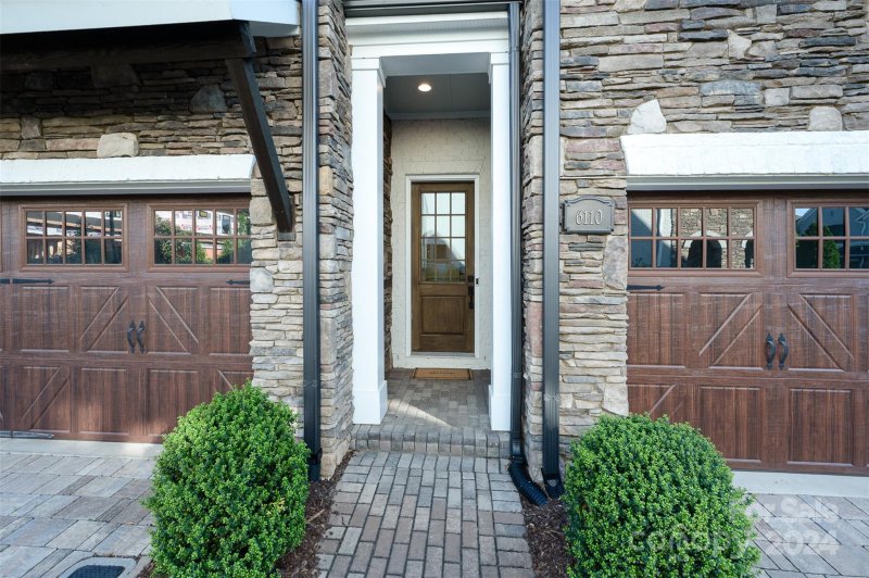 Property image 3 at 6110 Campana Lane, Charlotte, NC 28210