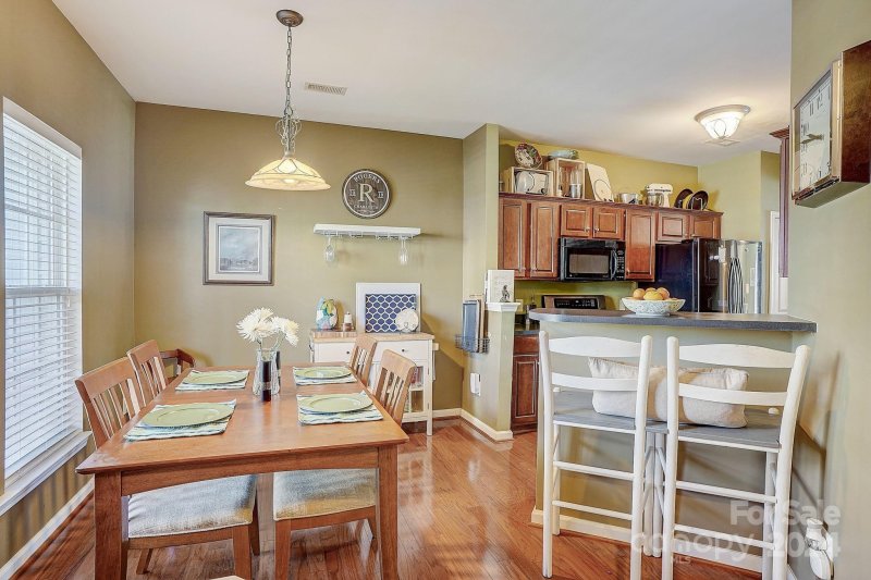 Property image 3 at 4950 Sunburst Lane, Charlotte, NC 28213