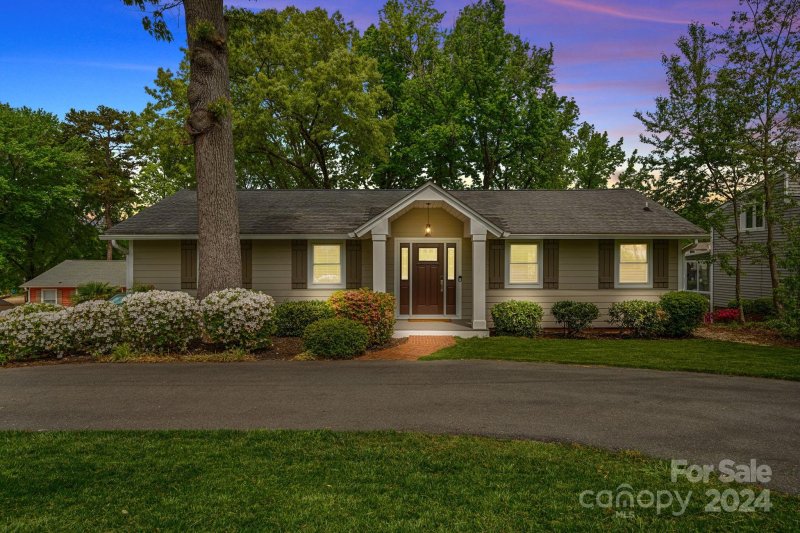 Property image 4 at 21212 Rio Oro Drive, Cornelius, NC 28031