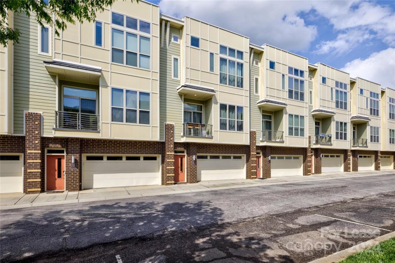 Property image 2 at 521 Steel Gardens Boulevard, Charlotte, NC 28205