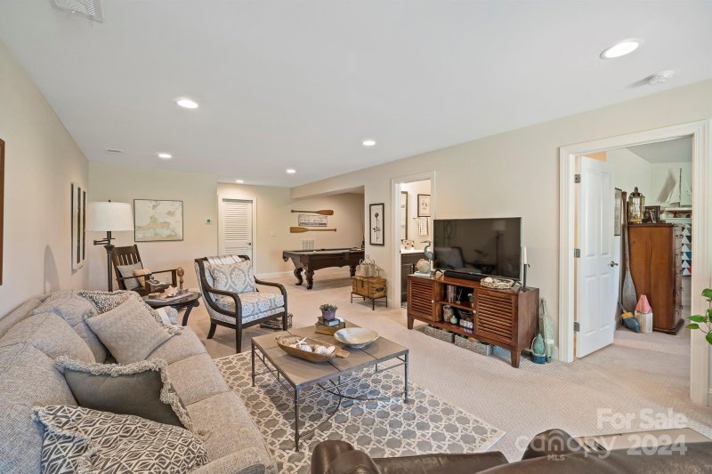 Property image 5 at 8234 Parknoll Drive, Huntersville, NC 28078